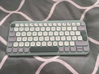 Teclado Asus KW100 Wireless Marshmallow