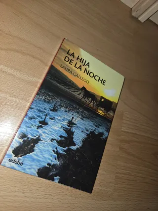 Libro hijo de la noche por Laura Gallego