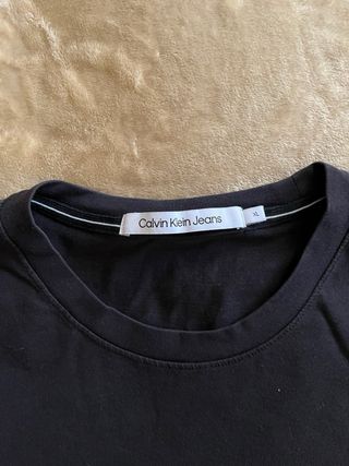 Camiseta Calvin Klein Jeans Negra
