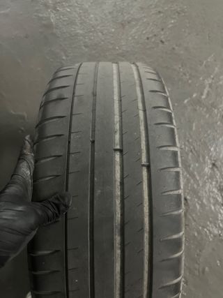 llantas tipo s8 con neumaticos 225/40 R18