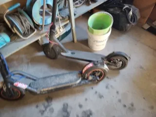 Patinetes Eléctricos (2 unidades) navee y Xiaomi