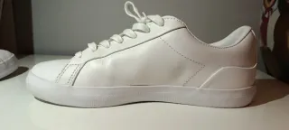 Zapatillas Lacoste Blancas y Doradas