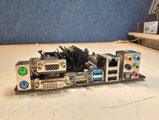 ASRock J4105-ITX Placa Base Mini-ITX Intel Celeron UHD 4K