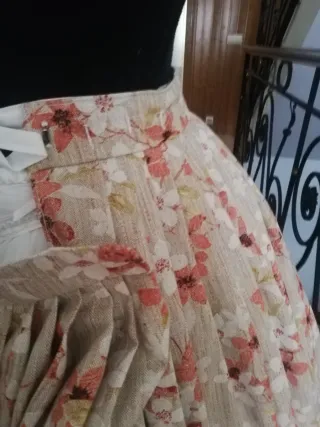 Falda huertana floral sin estrenar