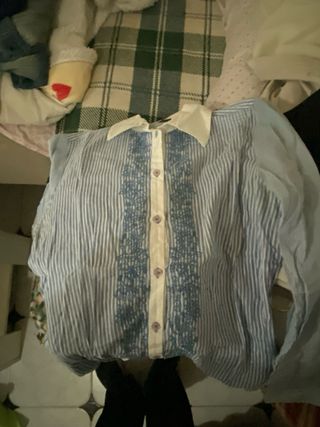 Camisa blanca de mujer