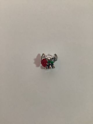Charm Stitch con Rosa Roja
