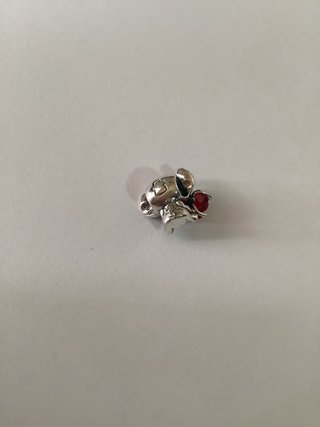 Charm Stitch con Rosa Roja
