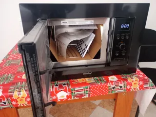 Microondas Comfee 20L Grill Negro