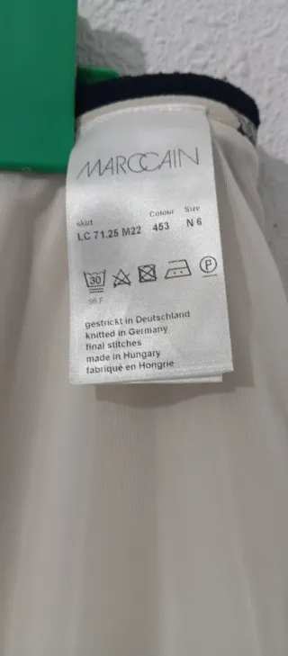 Falda  Marc Cain,Marca de lujo!!