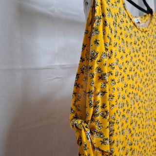 Camiseta amarilla floral Easy Wear talla M