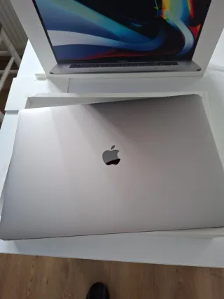 MacBook Pro 16 2019 i9 32GB RAM 1TB SSD