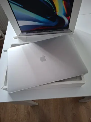 MacBook Pro 16 2019 i9 32GB RAM 1TB SSD