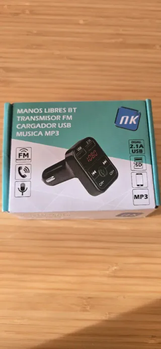 Manos Libres NK Transmisor FM Cargador USB MP3