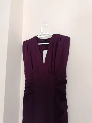 Vestido midi drapeado Zara morado