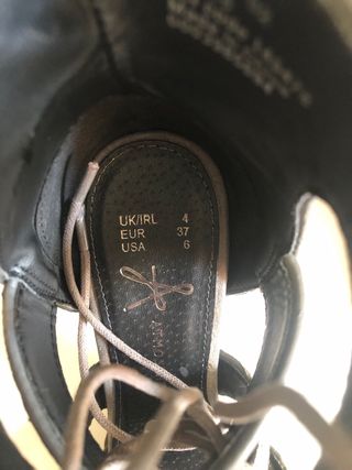 Sandalias de tacón grises con cordones