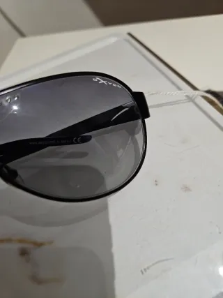 Occhiali da sole Oxydo neri e grigi