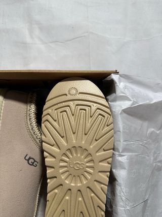 UGG Tasman Beige Talla 38
