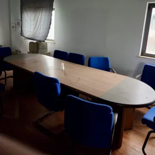 Vari mobili da ufficio ottimo stato