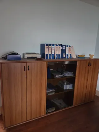 Vari mobili da ufficio ottimo stato