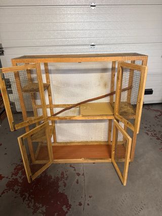Jaula para mascotas de madera