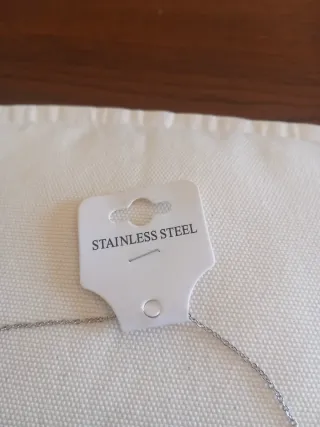 Collana con croce in acciaio inox