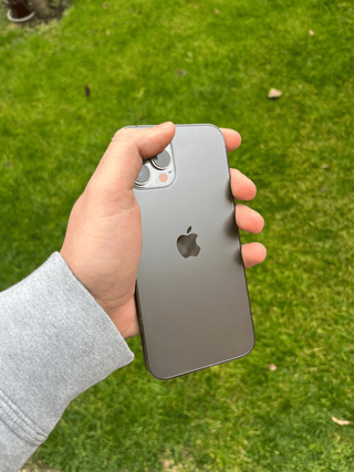 iPhone 12 Pro Max 512GB in perfette condizioni!