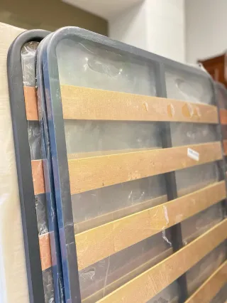 Somier de láminas metálico y madera