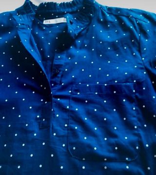 Blusa azul con lunares blancos -Sfera -S -