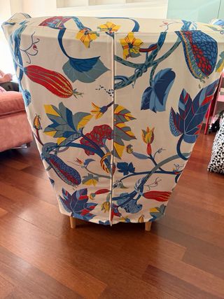 Sillón orejero con reposapiés e ( ss d los reyes )