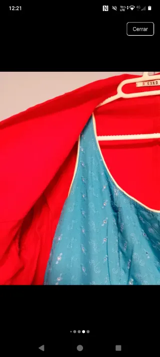 Traje de flamenca azul y rojo