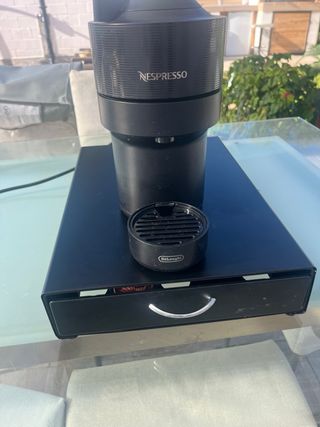 Cafetera Nespresso DeLonghi