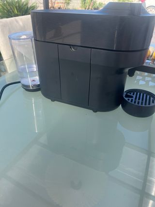 Cafetera Nespresso DeLonghi