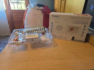 Vigilabebés Miniland