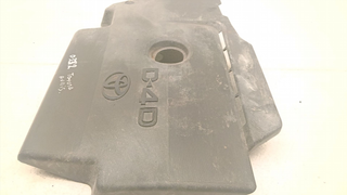 TAPA MOTOR TOYOTA AURIS (E18) 1AD