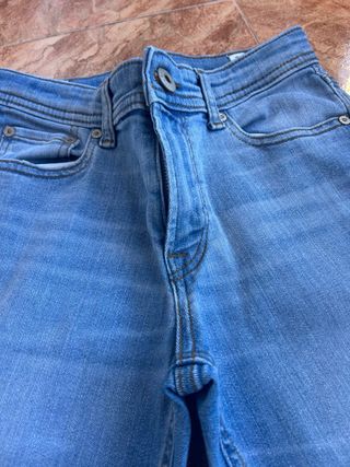 Vaqueros nuevos niño