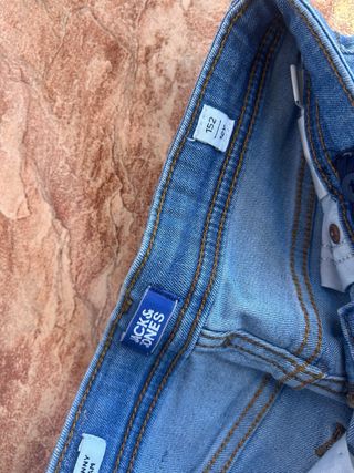 Vaqueros nuevos niño