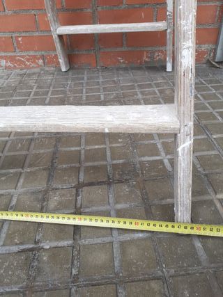 Escalera antigua 5 peldaños