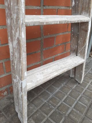 Escalera antigua 5 peldaños