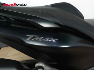 YAMAHA T-MAX 560