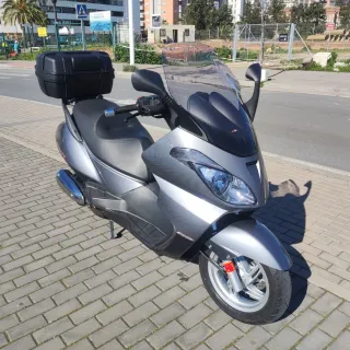 Aprilia Atlantic 300 Sport Maxi Scooter