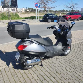 Aprilia Atlantic 300 Sport Maxi Scooter