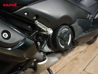 YAMAHA T-MAX 560