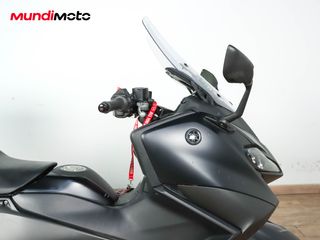 YAMAHA T-MAX 560