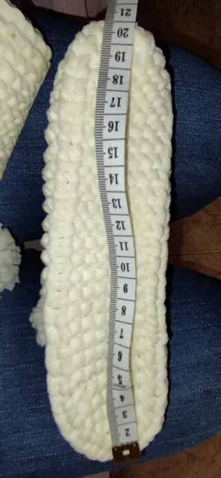 Pantuflas/Zapatillas crochet con pompón