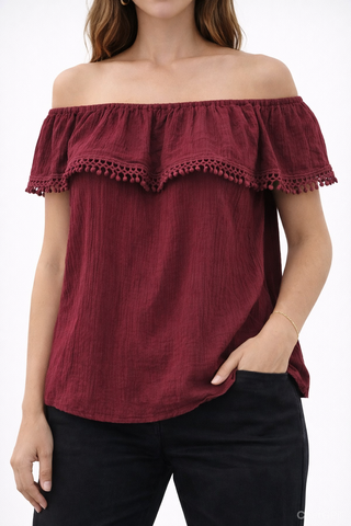 Blusa Stradivarius hombros descubiertos