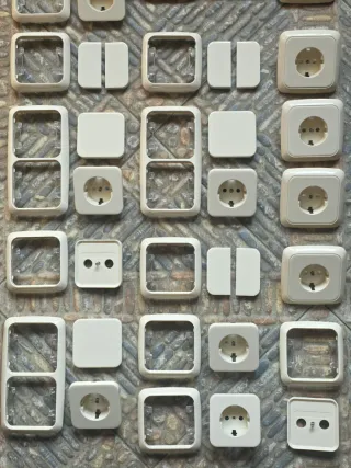 Marcos, tapas y teclas Simón 31 Marfil