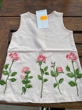 Vestito bambina rosa con rose ricamate