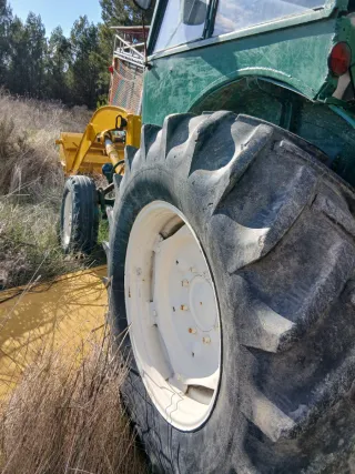 Tractor Jhon Deere 2130