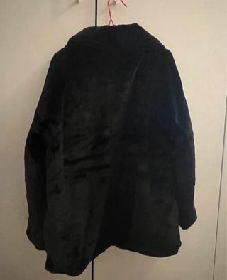 Abrigo pelo negro talla M