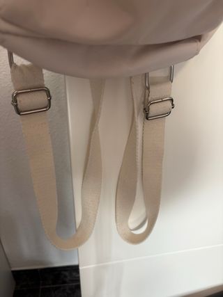 Mochila pequeña beige